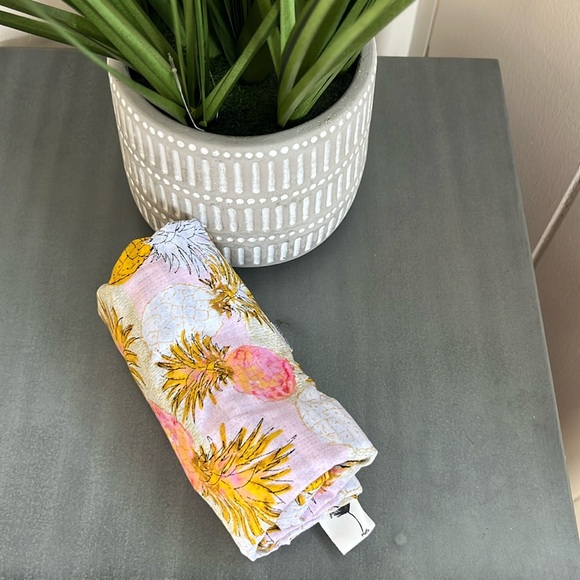 🍍🌸Foldable lined tote - Picture 2 of 9